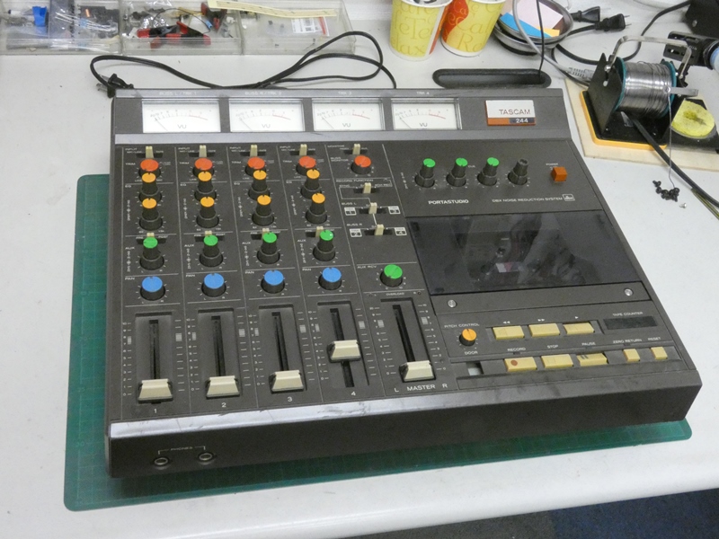 TASCAM244